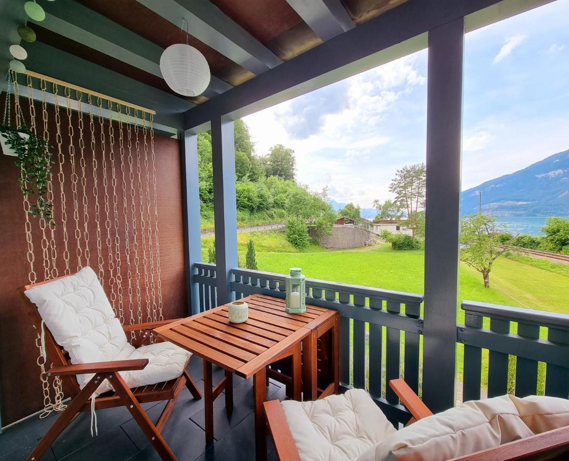Strandhuesli Directly On Lake Thun Därligen 외부 사진